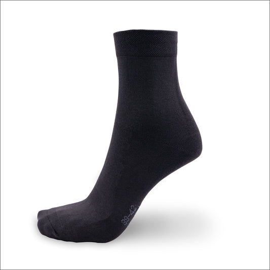 Socken aus Bambus in schwarz von grashalm
